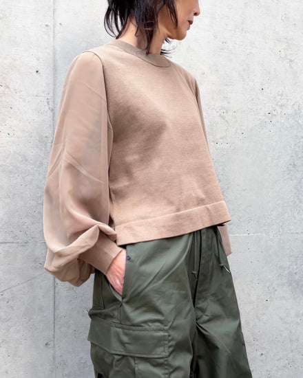 HYKE / SHEER SLEEVE CREW NECK CROPPED KNIT / BEIGE / 11417