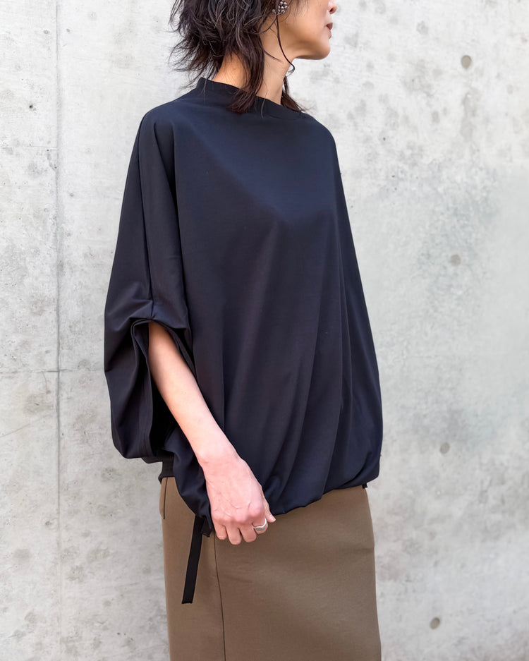 COGTHEBIGSMOKE / NARIAH TUCKED SLEEVE TOP / BLACK