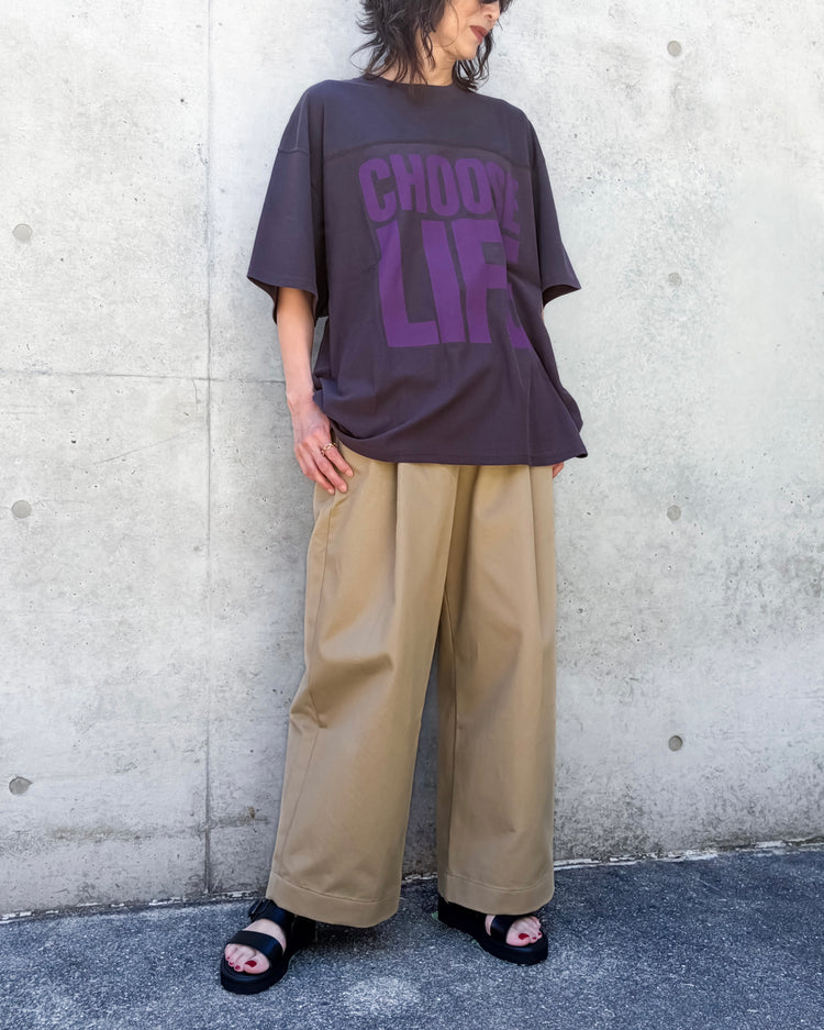 KATHARINE HAMNETT / ORGANIC SLOGAN BIG TEE / BROWN / KHT-12