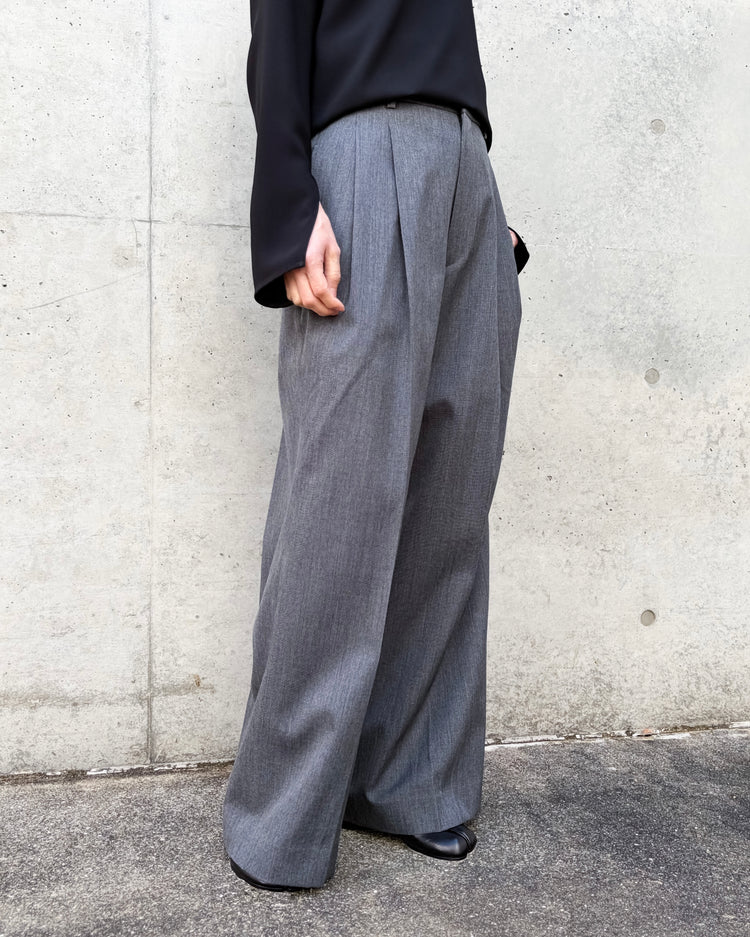 CINOH / GRAY TWO TUCK PANTS / GRAY / BF-PT-014