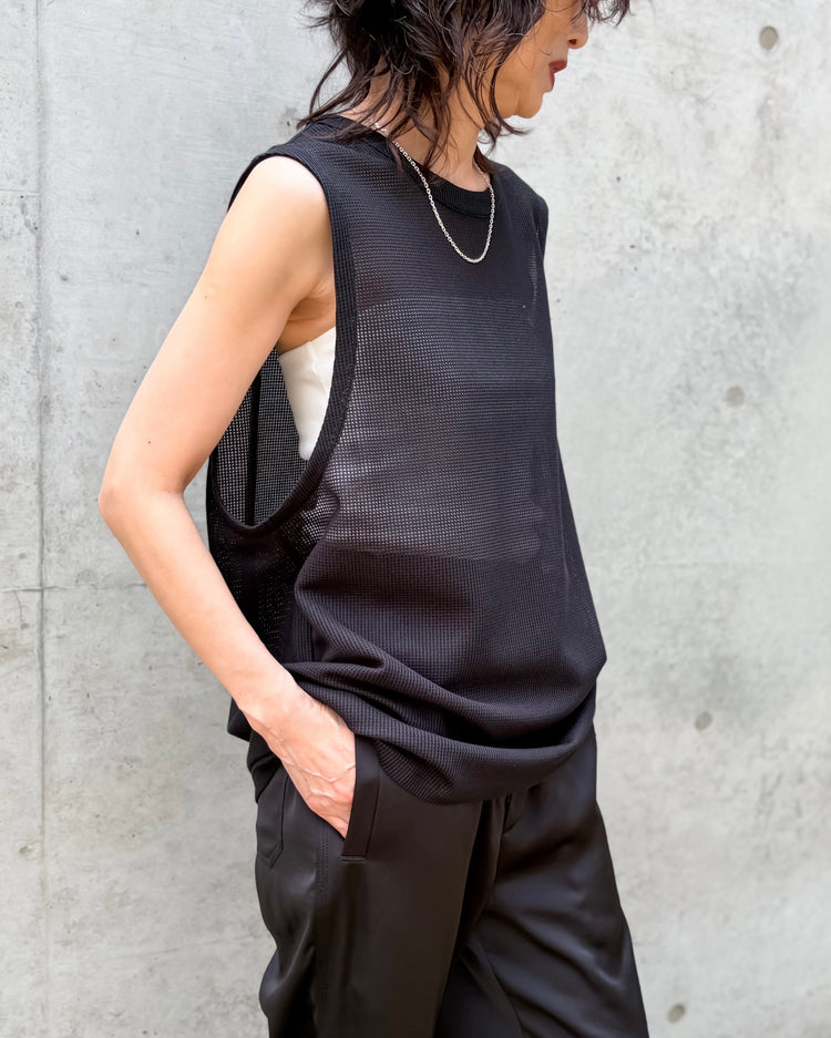 08sircus / Sheer waffle sleeveless top / black / S26SS-CS07