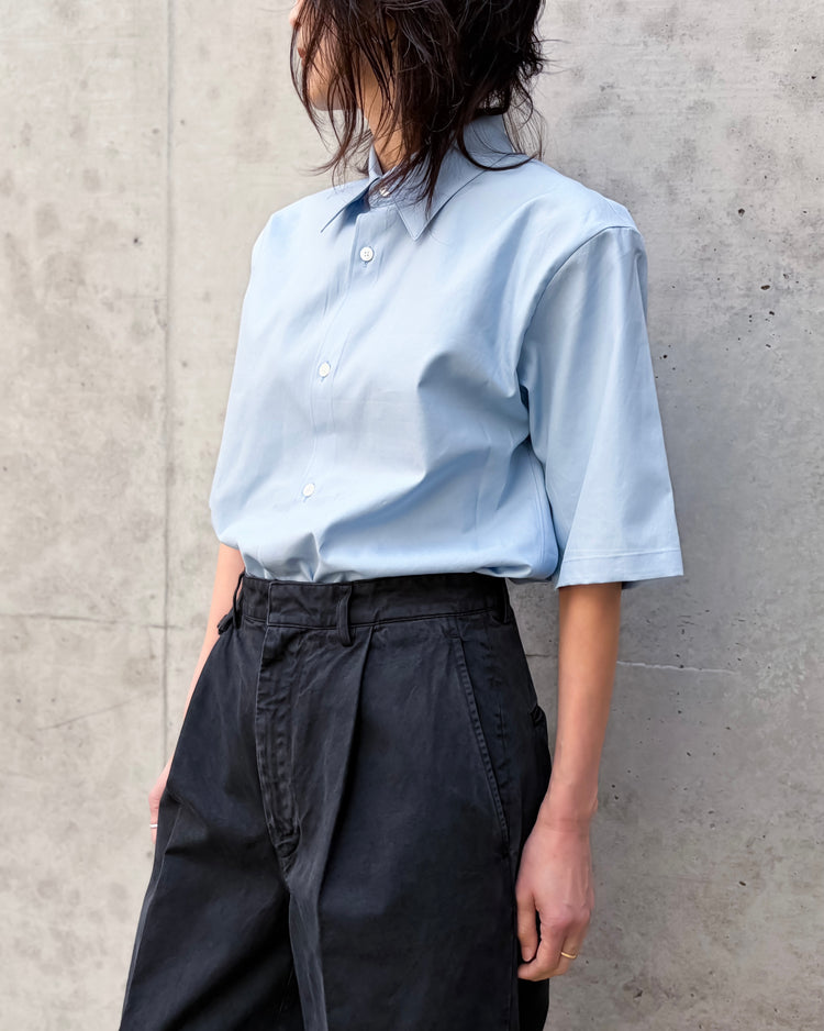 AURALEE / WASHED FINX TWILL HALF SLEEVED SHIRT / LIGHT BLUE / A26SS05TN