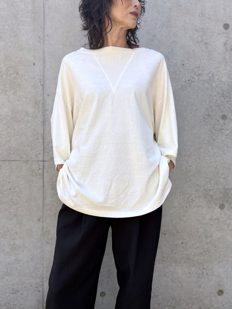 SOPHIE TALKS ABOUT THE WEATHER / ガゼットビッグTシャツ / IVORY / COM-26S-CU02