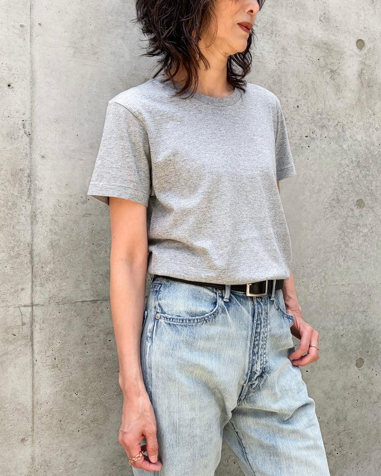 AURALEE / SEAMLESS CREW NECK TEE / T.GRAY / A00T04ST
