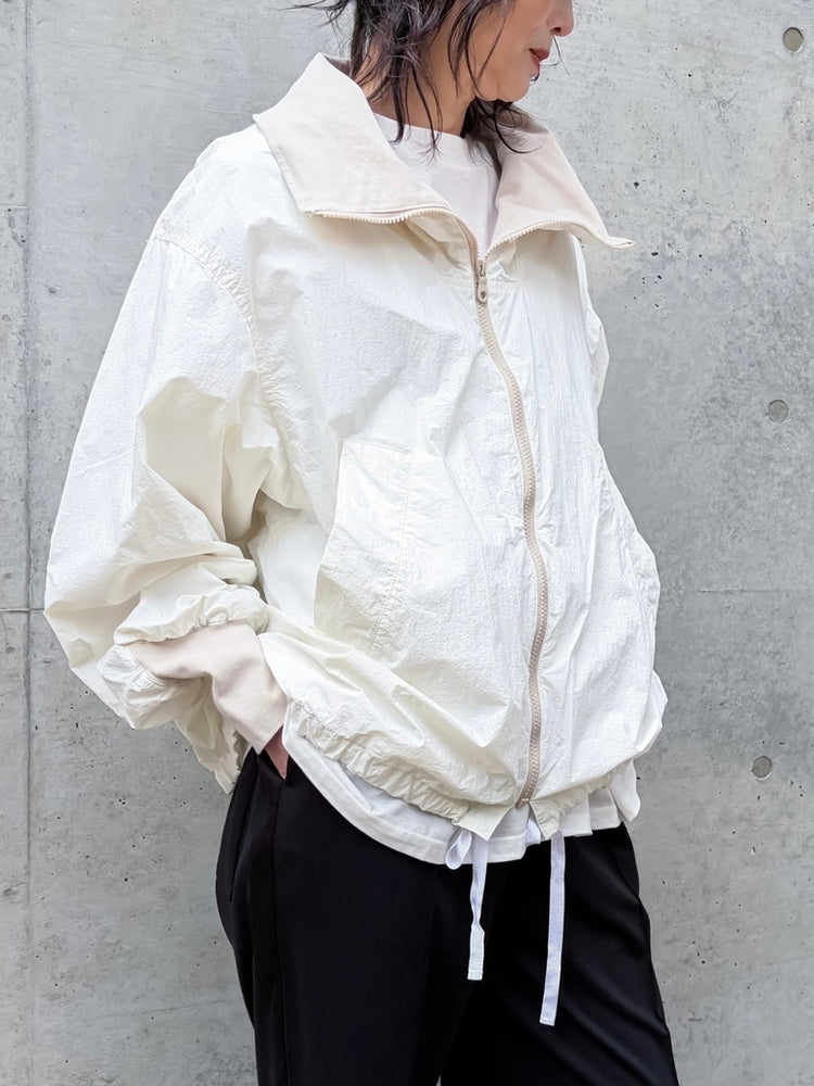 KATHARINE HAMNETT / RECYCLE NYLON  HIGHNECK JACKET  / O.WHITE / KHSB-50