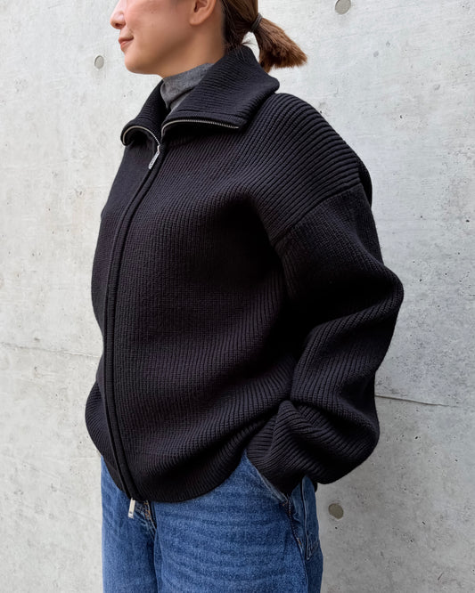 STUDIO NICHOLSON / SANDOS KNIT IN BLACK / BLACK