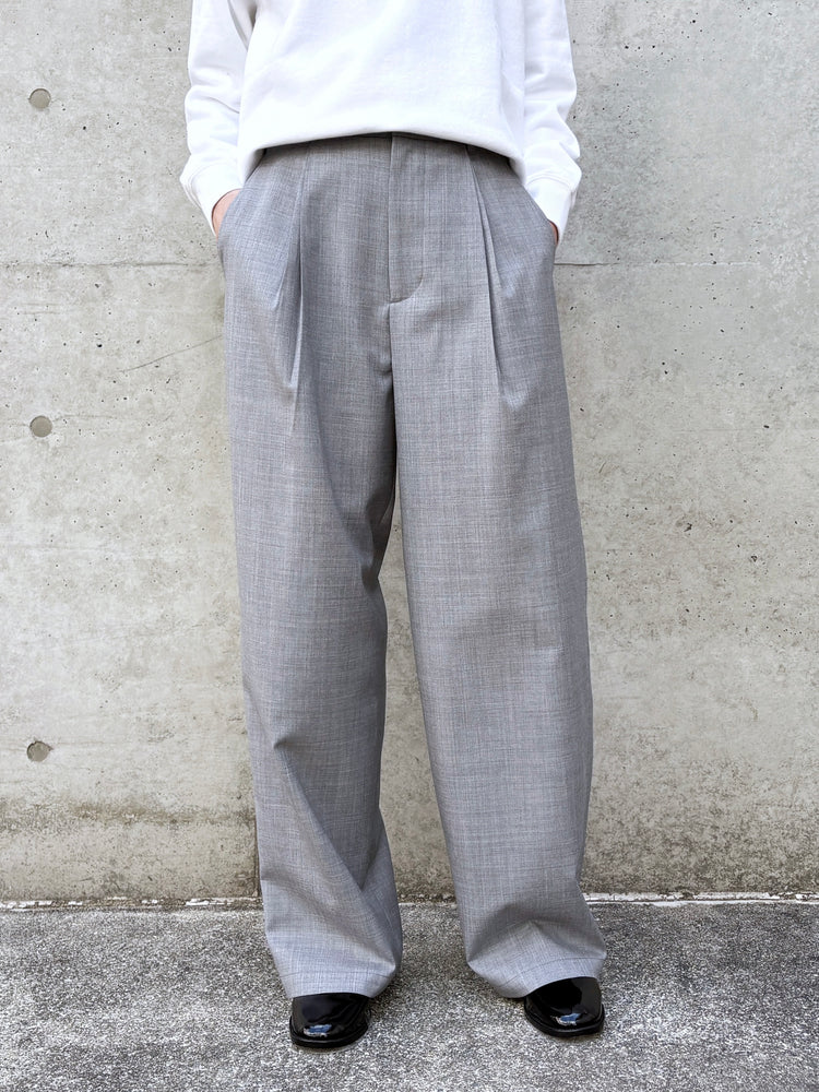GALERIE VIE / ウォッシャブルトロツータックストレートパンツ / L.GRAY / 230461041040
