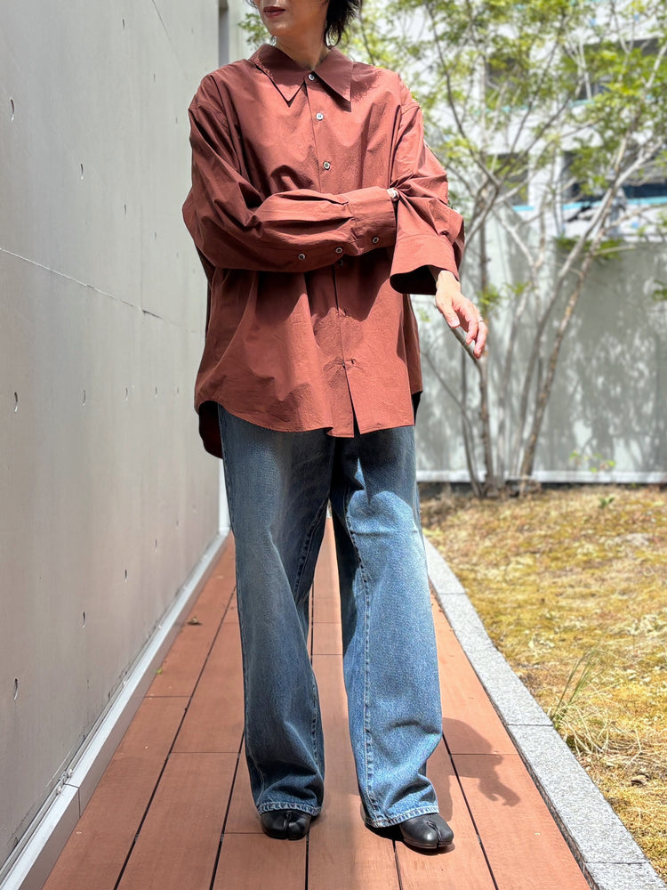 SOPHIE TALKS ABOUT THE WEATHER / OVER SIZE SHIRT / BROWN / COM-26F-SH03