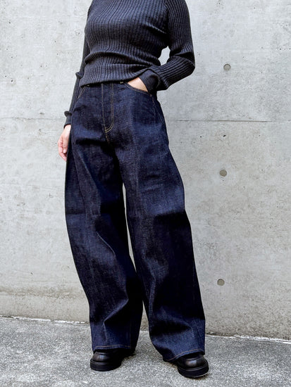 パンツ HYKE BARREL-LEG DENIM JEANS BLUE 4 HYKE / BARREL-LEG DENIM JEANS / Original Blue / 13382 /