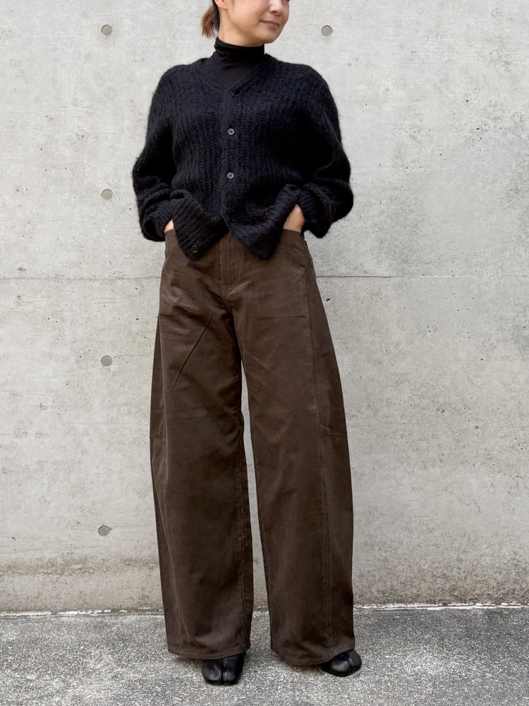 HYKE / CORDUROY BARREL LEG JEANS / BROWN / 13406 /