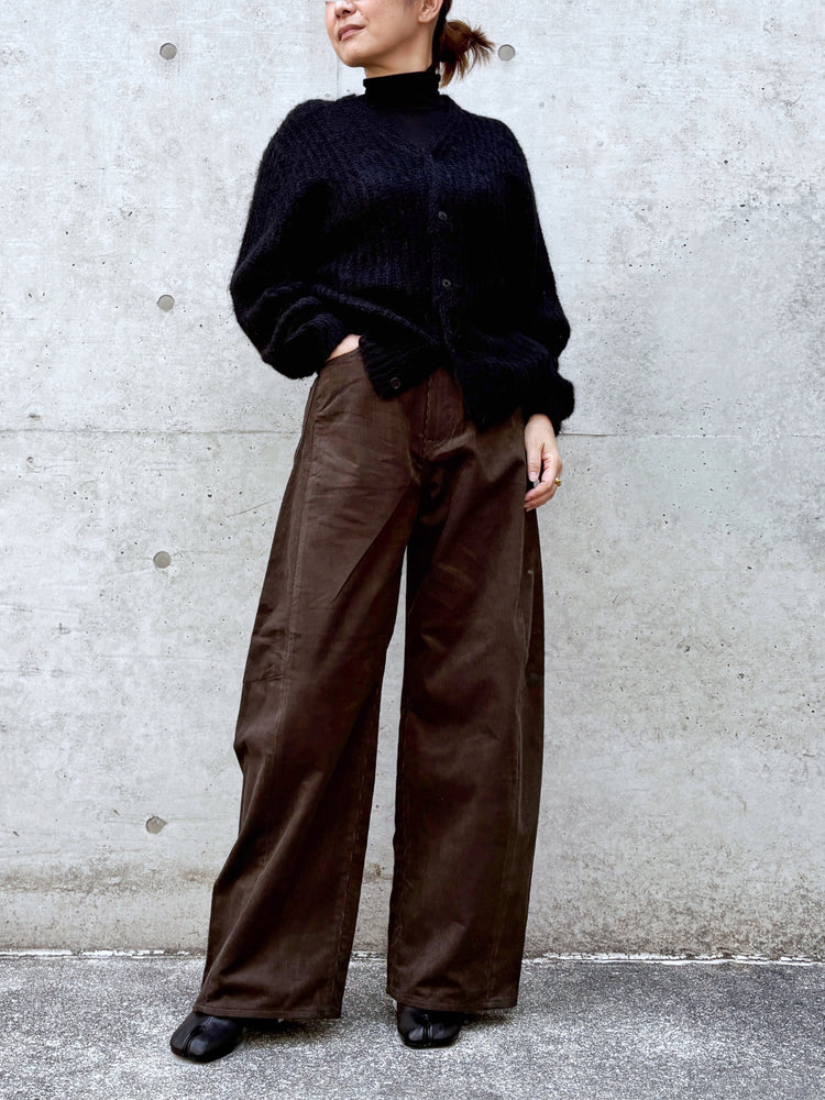 HYKE / CORDUROY BARREL LEG JEANS / BROWN / 13406 /
