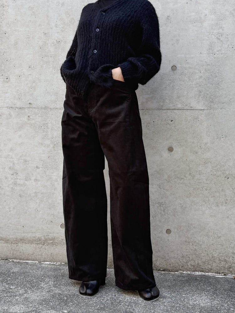 HYKE / CORDUROY BARREL LEG JEANS / BLACK / 13406 /