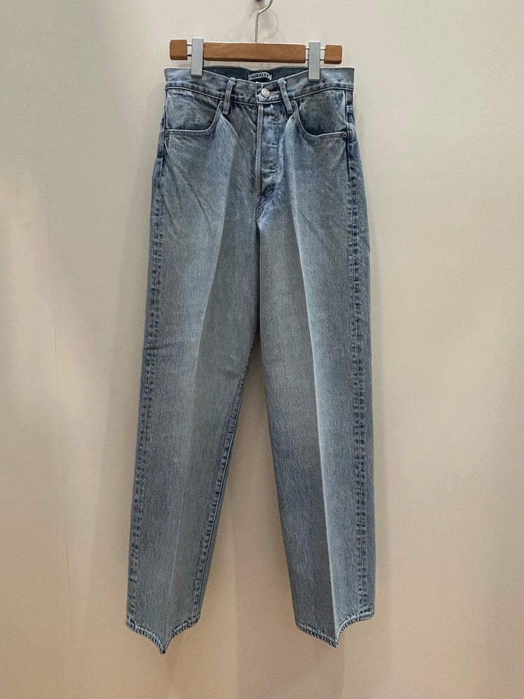AURALEE / FADED HEAVY DENIM CENTER-PLEATED PANTS / FADED INDIGO / A26AP03PD /
