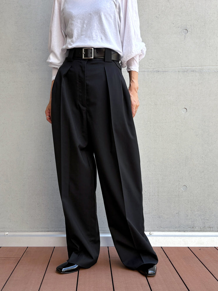 CINOH / TWILL HIGH WAIST TWO TUCK PANTS / BLACK / E-60-029