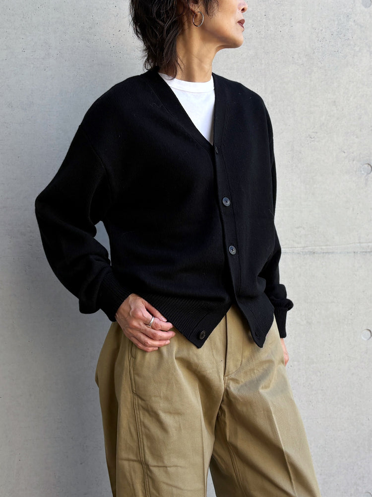 HYKE / LAMBSWOOL CARDIGAN / BLACK / 11430 /