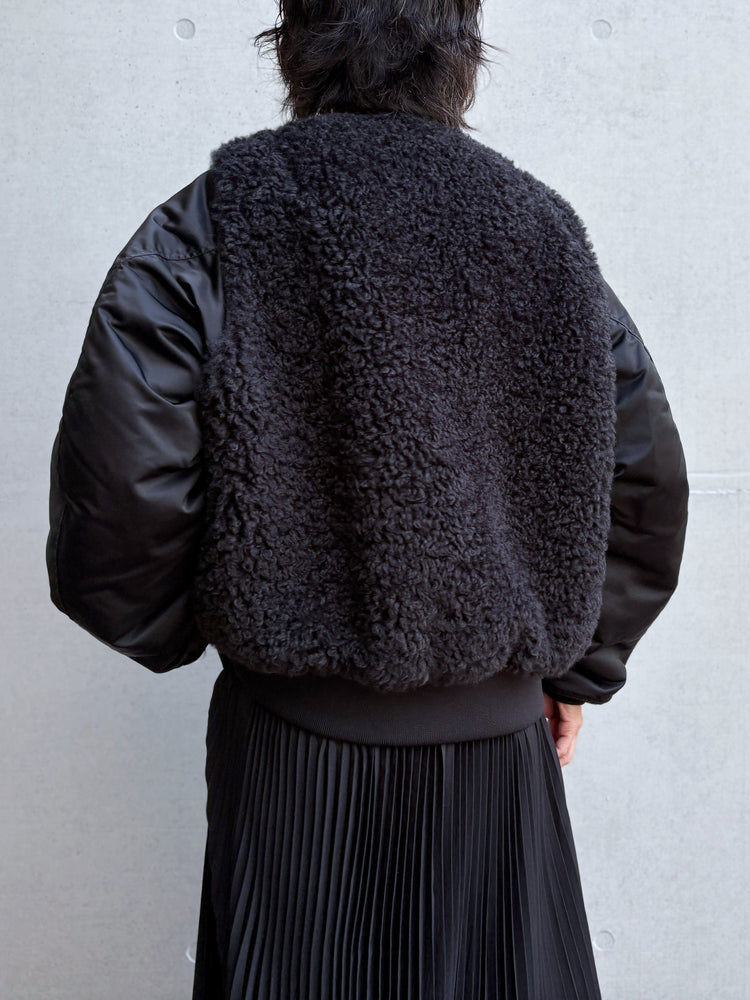 HYKE / FAUX SHEARLING TYPE MA-1 / BLACK / 17618