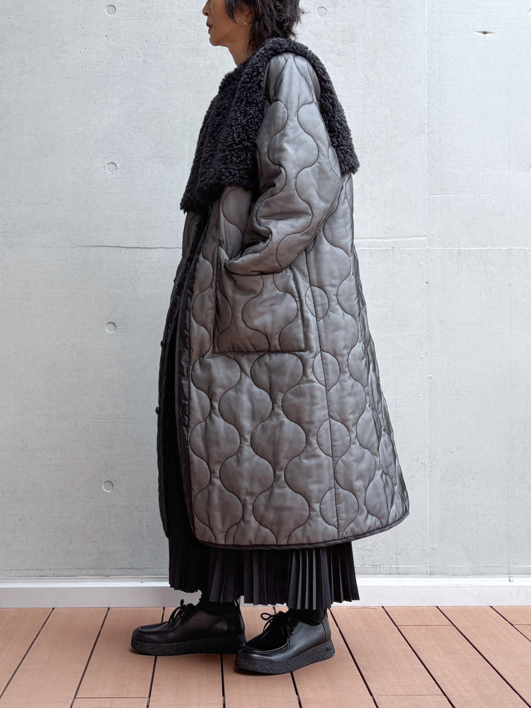 HYKE / FAUX SHEARLING-PANELED SHEER QUILTED / BLACK / 17600