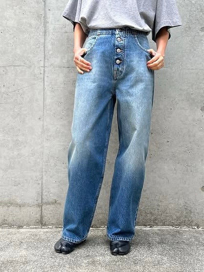MM⑥  Maison Margiela  / ストレートレッグジーンズ  / ライトブルー / S52LA0235M30058