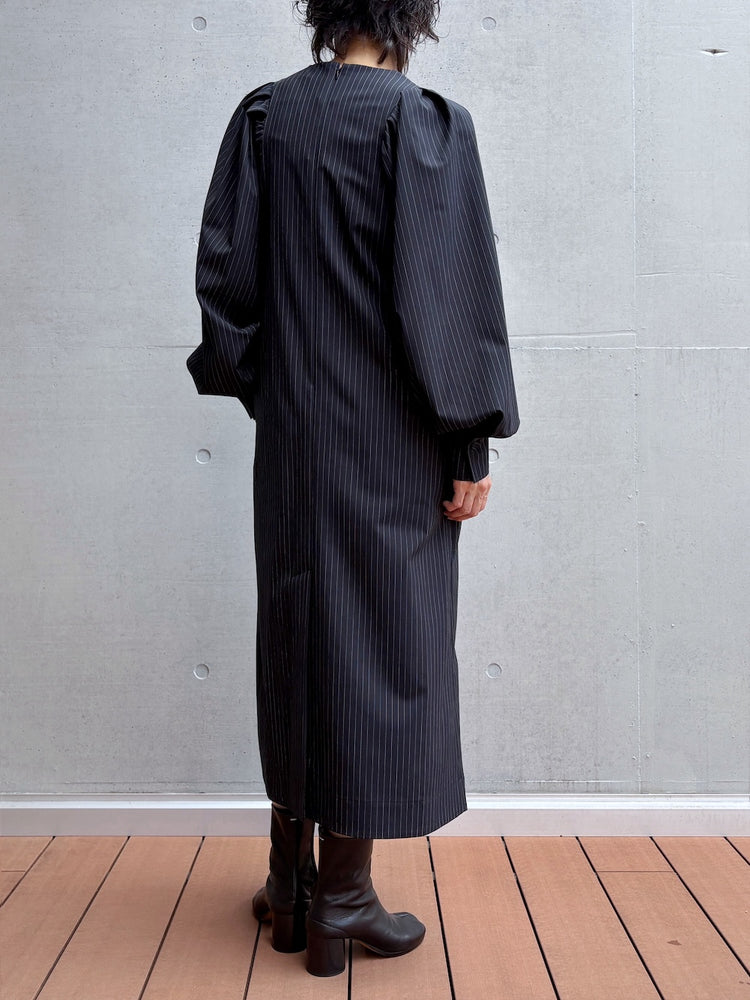 08sircus / Wool stripe gather sleeve dress / black / S26AW-DR02