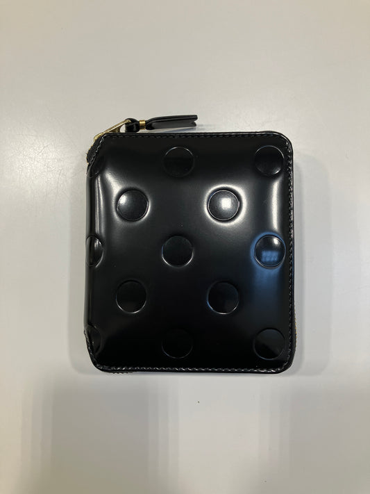 COMME des GARCONS WALLET / DOTS EMBOSSED ROUND ZIP WALLET / BLACK / 8Z-F021-051