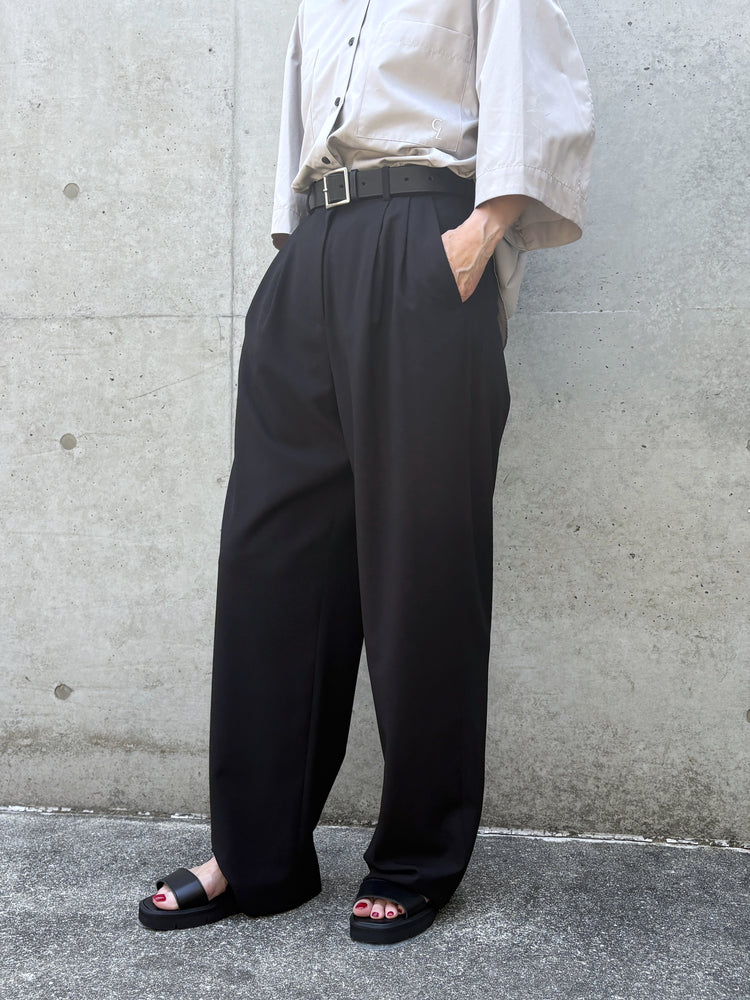 CLANE / BASIC TUCK PANTS / BLACK / 10110-7083