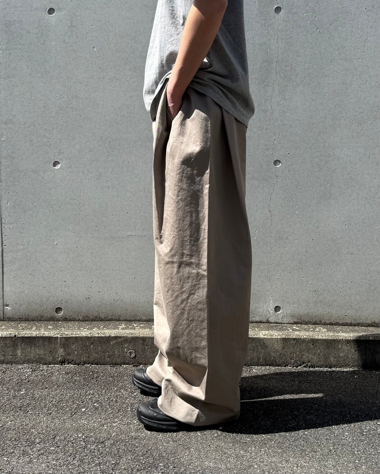Seventh / Bermuda Chino Pants / Mushroom / B2402B
