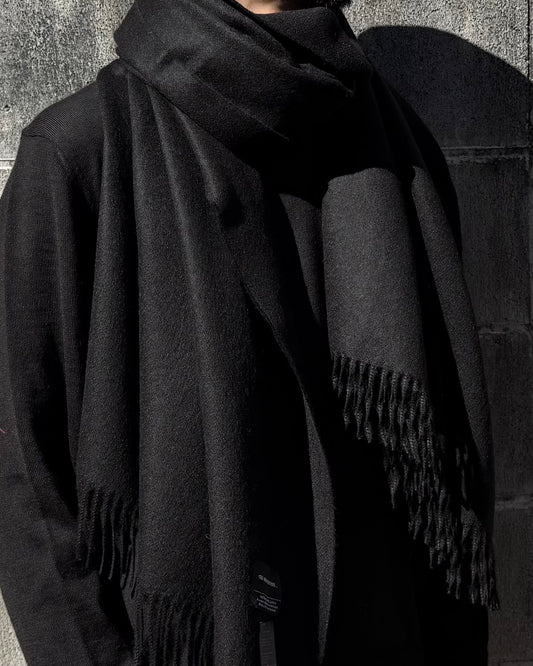 The Inoue Brothers… / Prue Black Large Brushed Scarf / Black