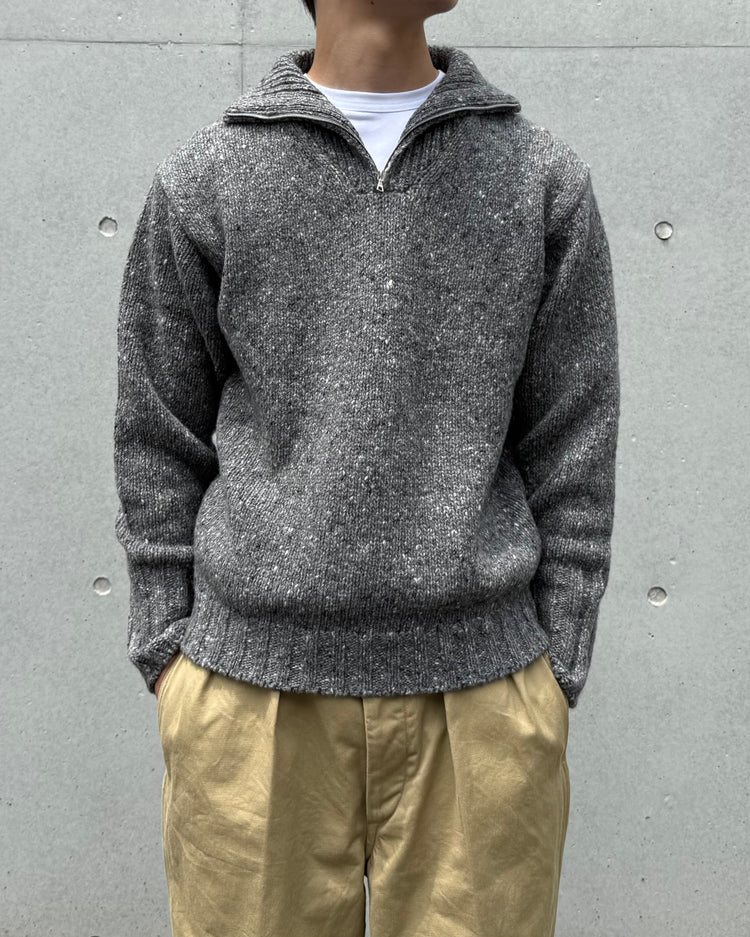 AURALEE / LOW-GAUGE HOMESPUN TWEED KNIT ZIP TURTLE / TOP CHARCOAL / A26AP01HS