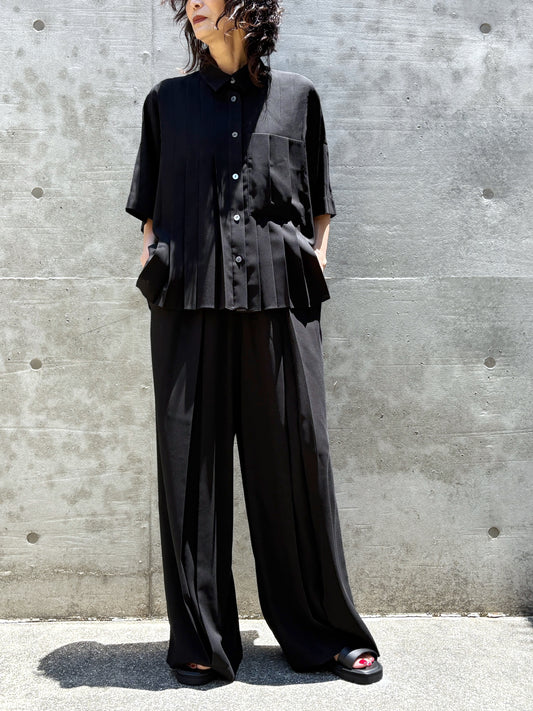ENFÖLD / PLEATS WIDE BOX SHIRT / BLACK / 300JA230-0541
