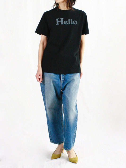 MADISONBLUE / HELLO CREW NECK TEE / BLACK / MB000-7001