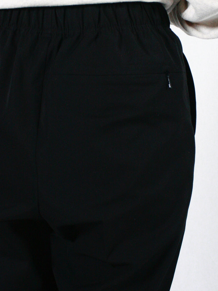 HYKE / TASLAN TWILL TAPERED PANTS / BLACK / 13337