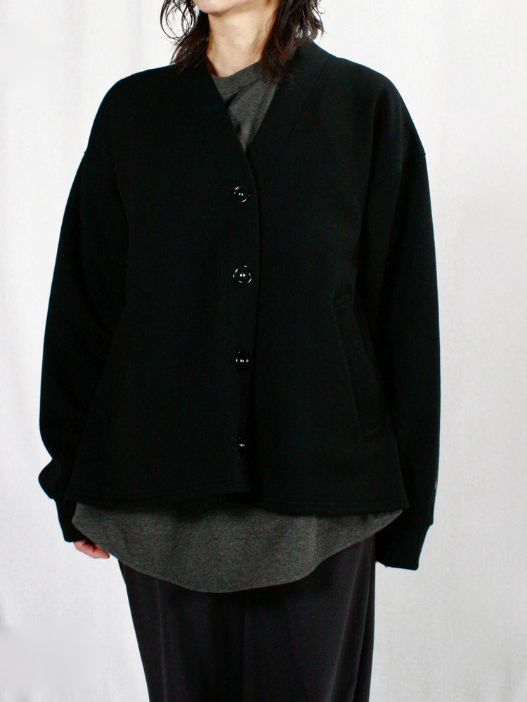 någonstans / back flare cardigan / BLACK / 470IS880-0581