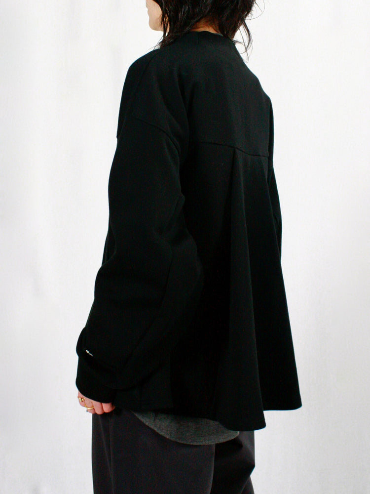 någonstans / back flare cardigan / BLACK / 470IS880-0581