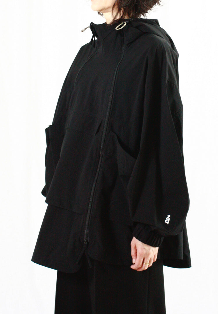 någonstans / 2.5レイヤータフタ W zip pk JK/ジャケット・BLACK・470HA830-0000