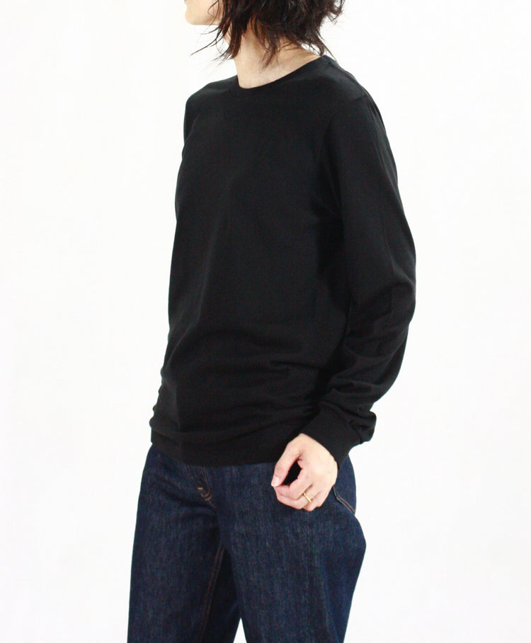 AURALEE / SEAMLESS L/S TEE・BLACK・A00T05ST