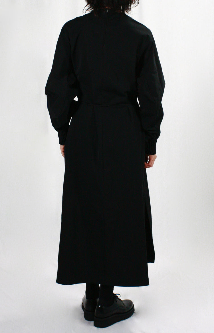 HYKE / TASLAN TWILL DRESS・BLACK・16219