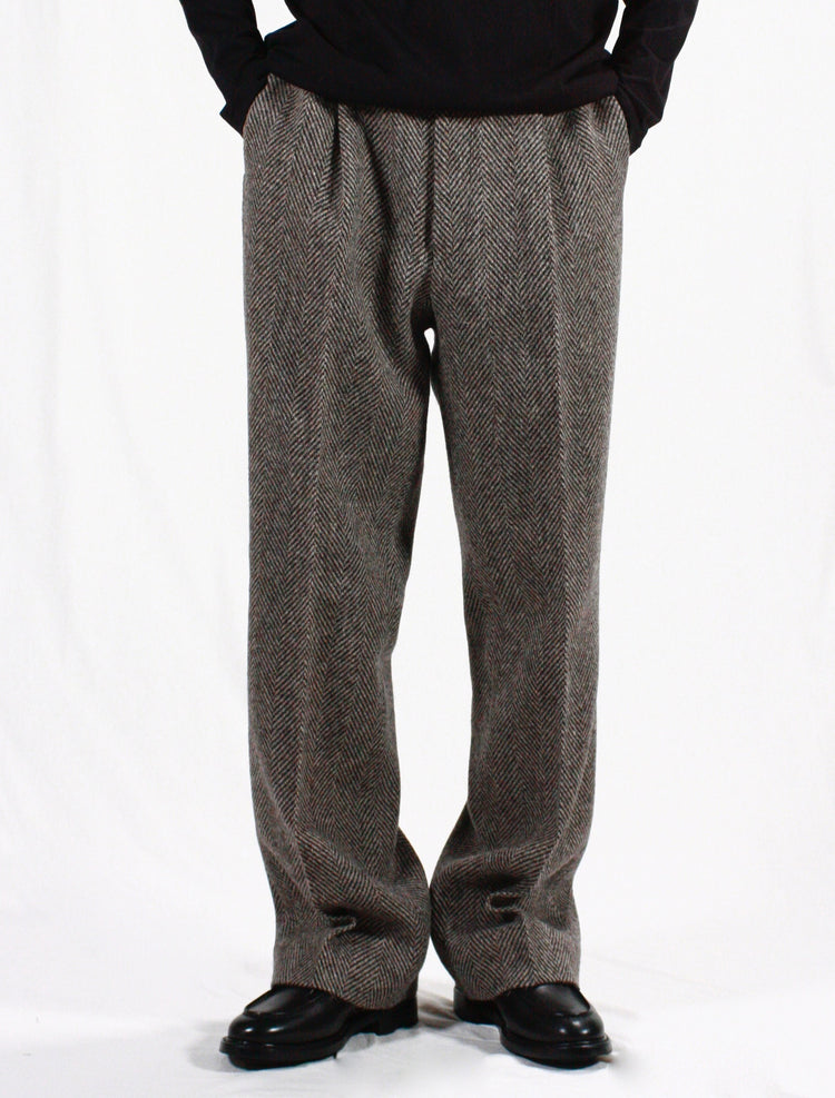 AURALEE / LAMA SHETLAND WOOL TWEED SLACKS / KHAKI TWEED