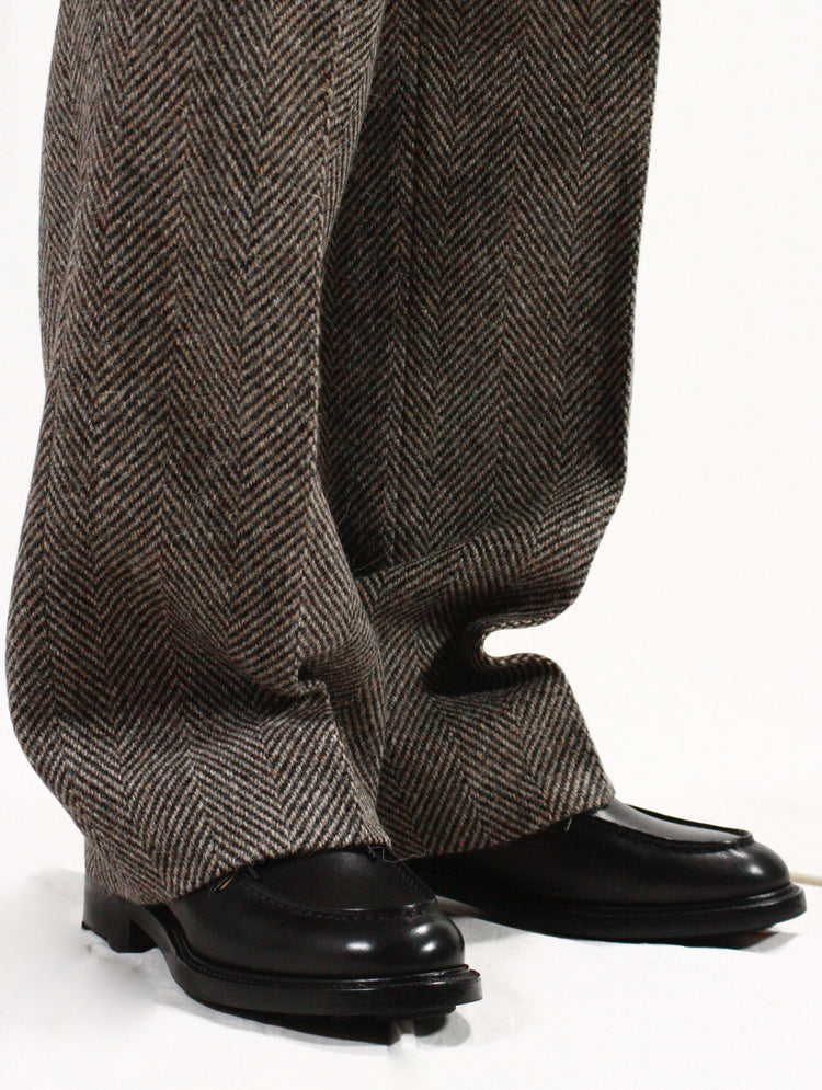 AURALEE / LAMA SHETLAND WOOL TWEED SLACKS / KHAKI TWEED