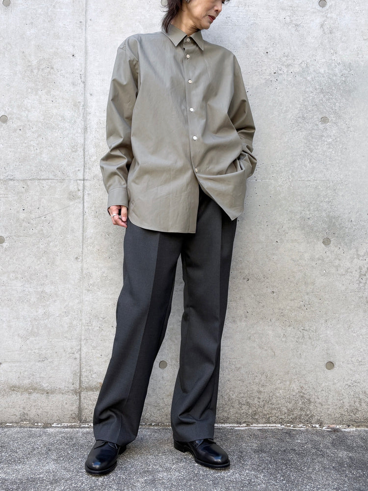 AURALEE / WASHED FINX TWILL SHIRT / OLIVE / A26SS04TN