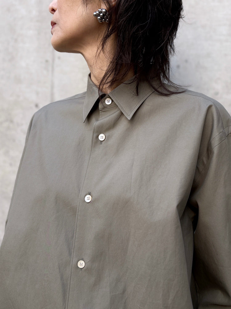 AURALEE / WASHED FINX TWILL SHIRT / OLIVE / A26SS04TN
